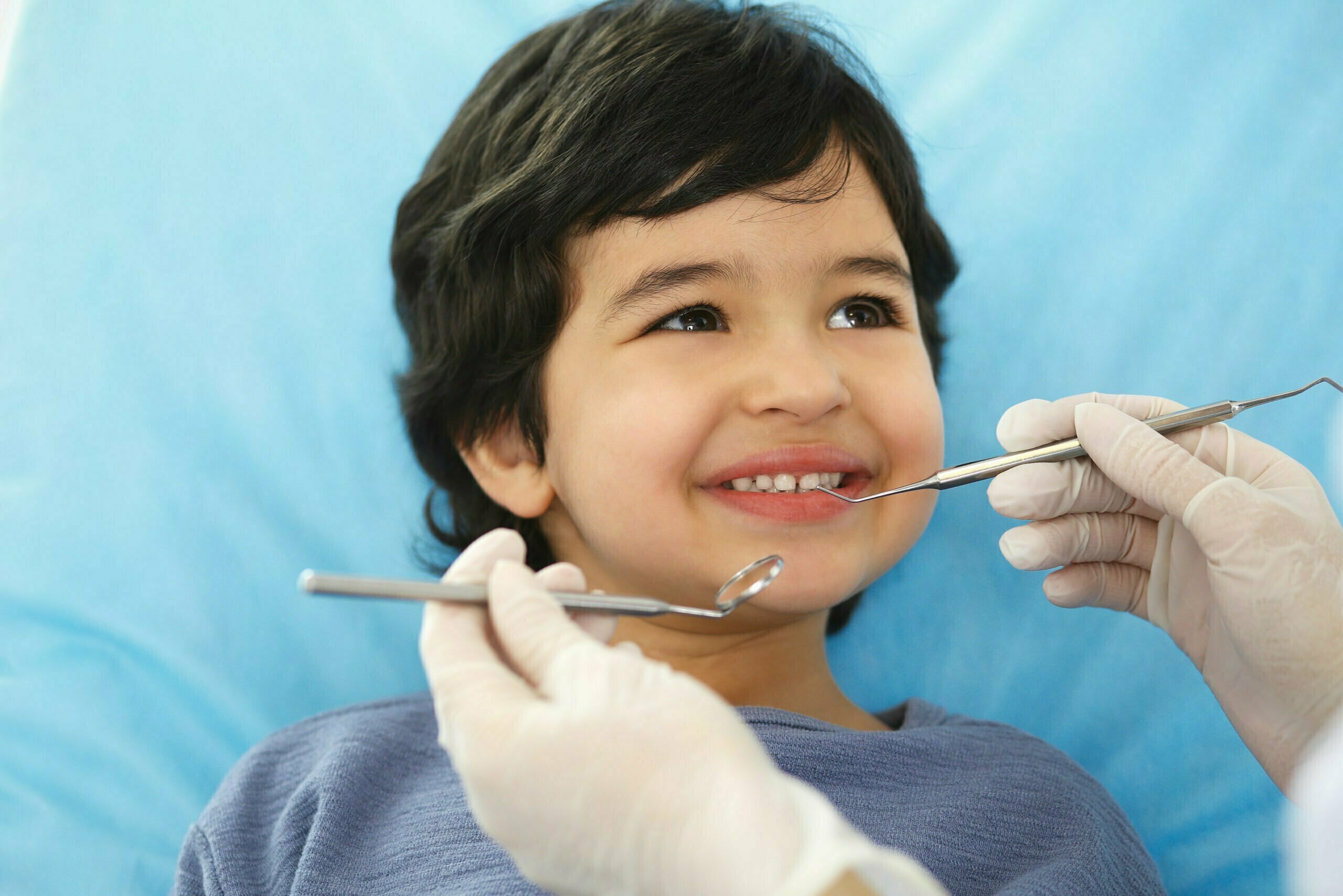 تقويم الاسنان - تقنية الغاز الضاحك - طبيب اسنان اطفال -طبيب تقويم اسنان اطفال