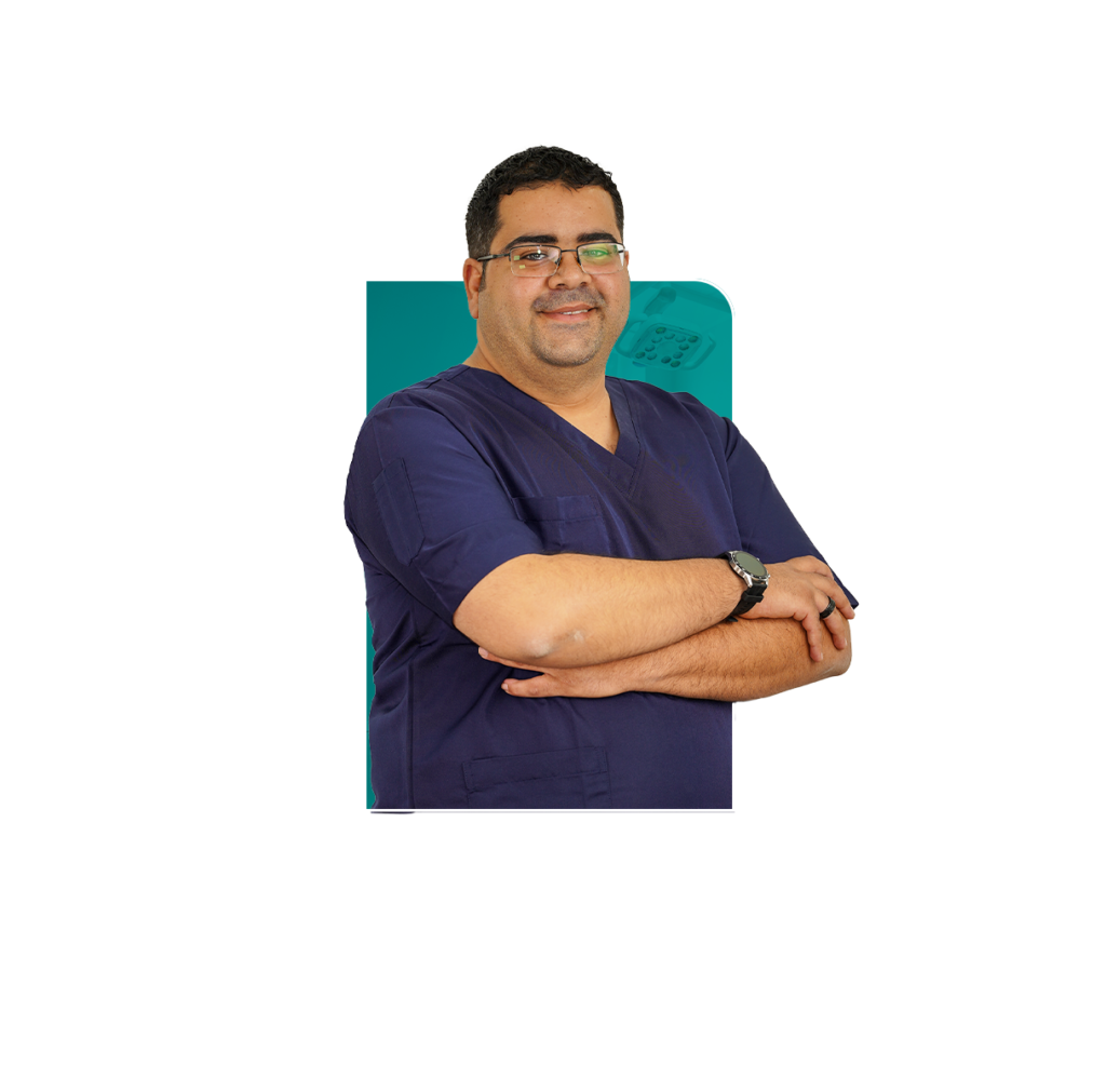 الدكتور مصطفي رمضان أخصائي تقويم اسنان