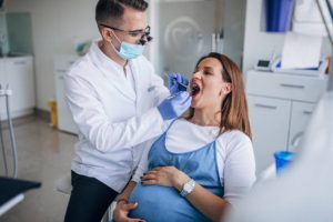 أفضل عيادة علاج أسنان الحوامل في الرياض 2025